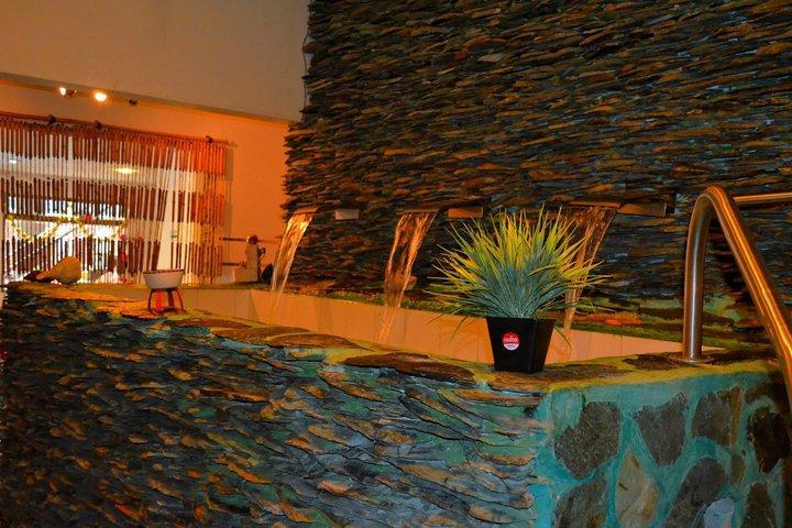 Casa Morales Hotel Internacional Y Centro De Convenciones Ibagué Dış mekan fotoğraf Fountain at the entrance of the hotel