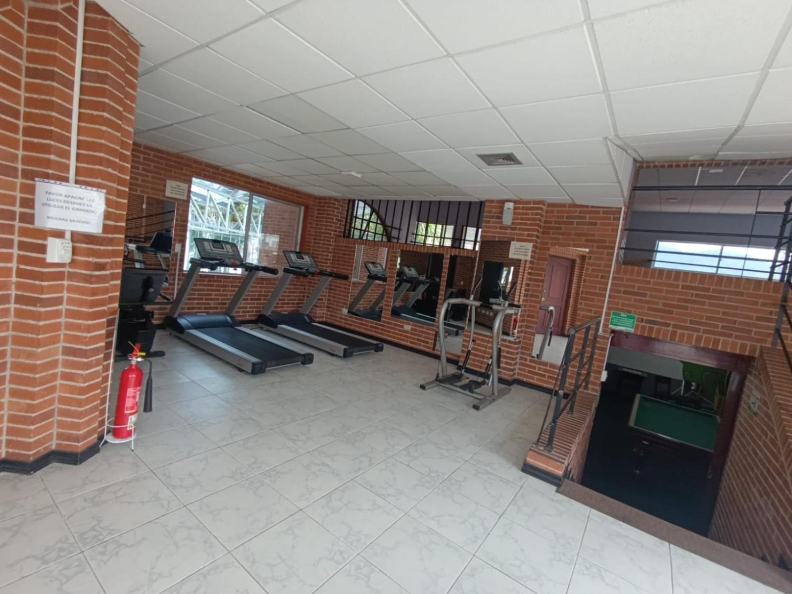 Casa Morales Hotel Internacional Y Centro De Convenciones Ibagué Dış mekan fotoğraf The gym at the University of the South Pacific