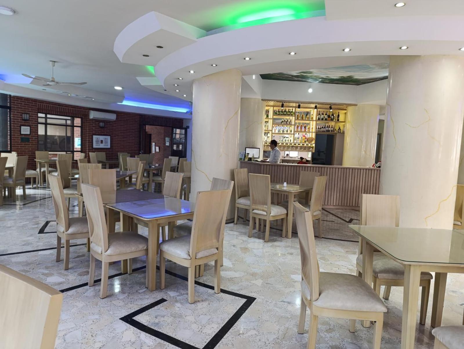 Casa Morales Hotel Internacional Y Centro De Convenciones Ibagué Dış mekan fotoğraf The interior of the restaurant